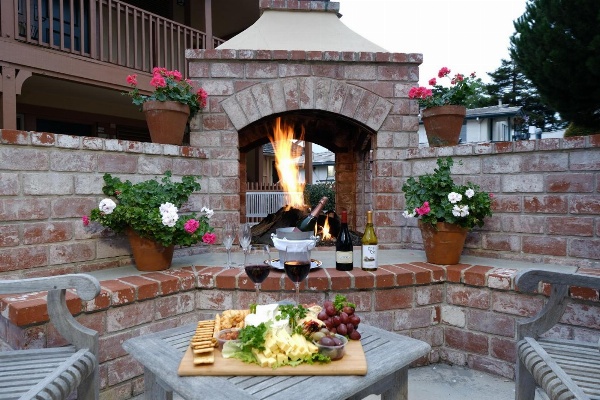 Candle Light Inn image 2